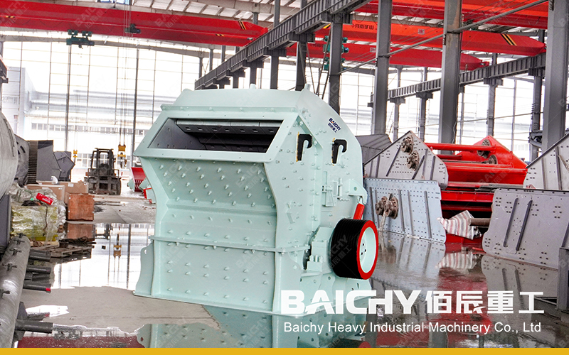 Mobile Impact Crusher With Vibrating Feeder & PF Impact