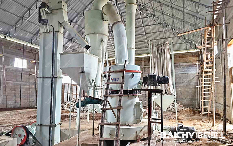 Output 5th YGM130 Raymond Grinding Mill For Grinding Marble