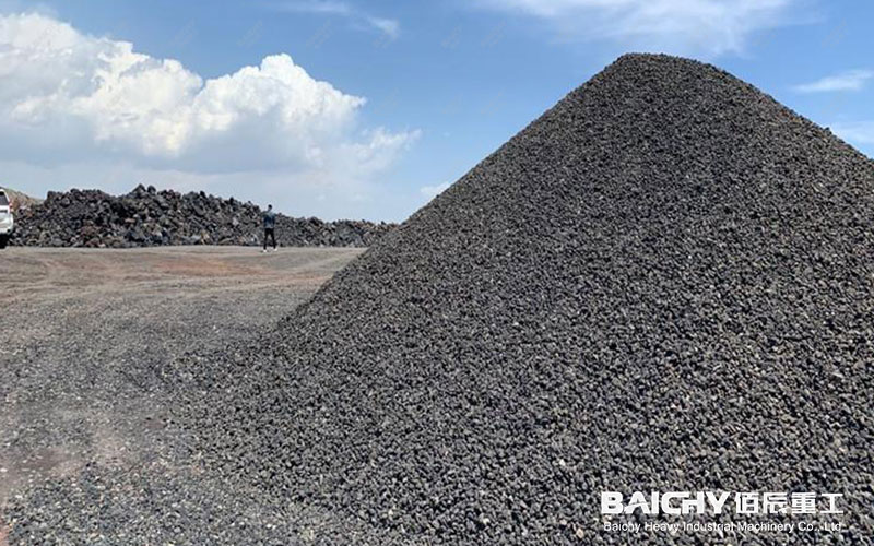 Andesite Crushing.jpg