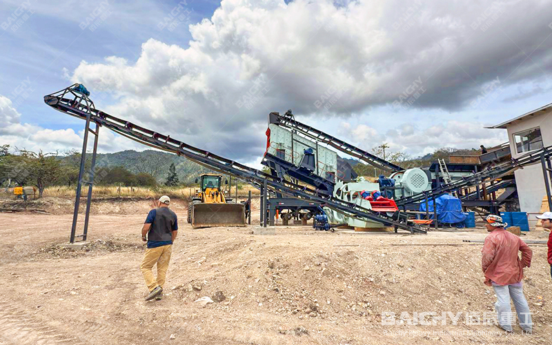 100-150tph Four-combination Mobile Crushing Plant with PE600x900 Jaw Crusher And HP200 Hydraulic Cone Crusher